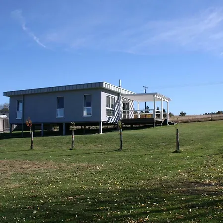 Neubau Modern Leisure Stelzen Bungalow בית נופש *